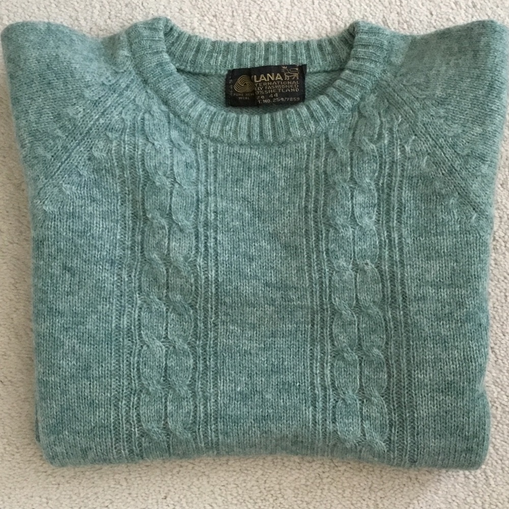 100% Wool Cable Knit Crewneck Sweater